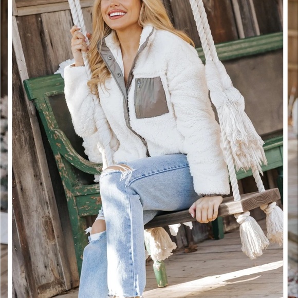 NWT Thread & Supply Kimble Ivory Sherpa teddy button jacket M - Picture 4 of 9